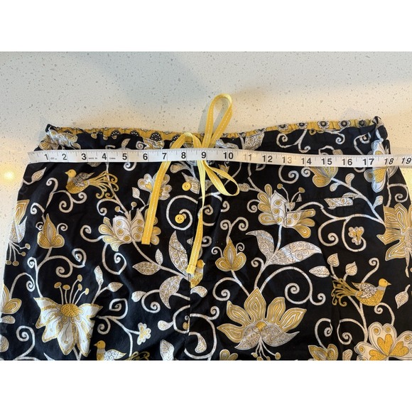 VERA BRADLEY Capri Pajamas Pants Bottoms Convertible Floral Black Yellow White - Picture 8 of 8